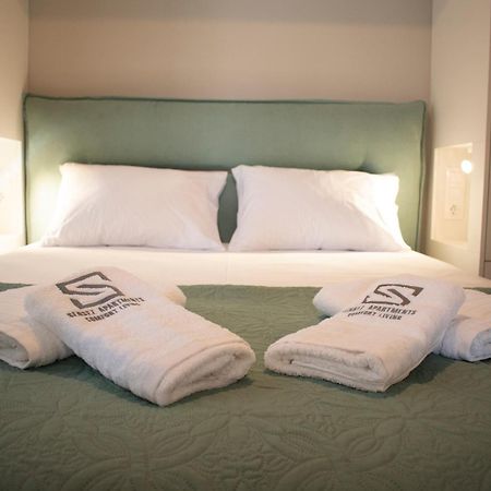 Sensez Apartments Lefkada City Bagian luar foto
