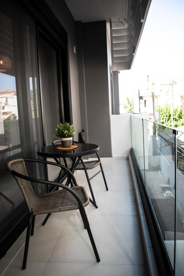 Sensez Apartments Lefkada City Bagian luar foto